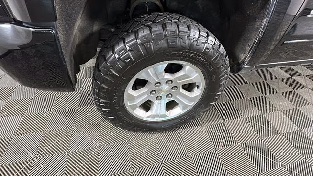 2018 Black Chevrolet Silverado 1500 LT 4X4 Truck