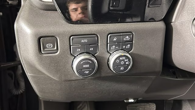 2024 Onyx Black GMC Sierra 1500 SLT 4X4 Truck