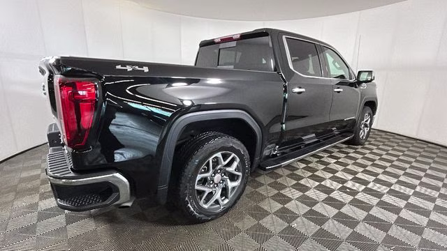 2024 Onyx Black GMC Sierra 1500 SLT 4X4 Truck