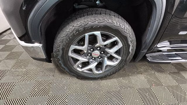2024 Onyx Black GMC Sierra 1500 SLT 4X4 Truck