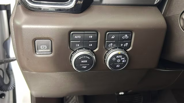 2023 White Frost Tricoat GMC Sierra 1500 Denali 4X4 Truck