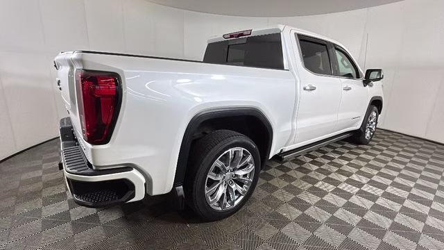 2023 White Frost Tricoat GMC Sierra 1500 Denali 4X4 Truck