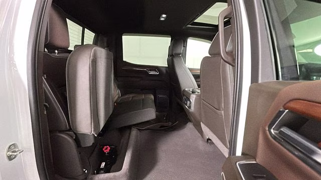 2023 White Frost Tricoat GMC Sierra 1500 Denali 4X4 Truck