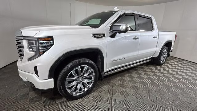 2023 White Frost Tricoat GMC Sierra 1500 Denali 4X4 Truck