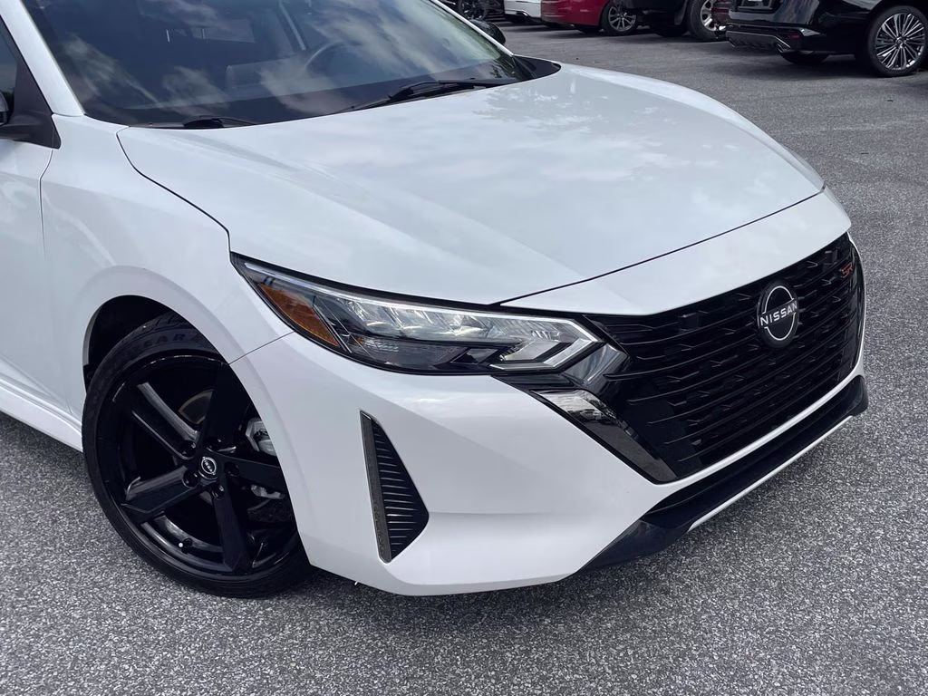 2024 Aspen White Tricoat Nissan Sentra SR FWD Sedan