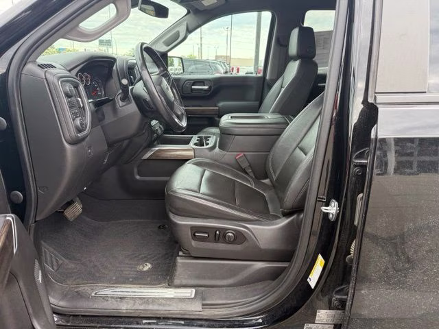 2020 Black Chevrolet Silverado 1500 RST 4X4 Truck