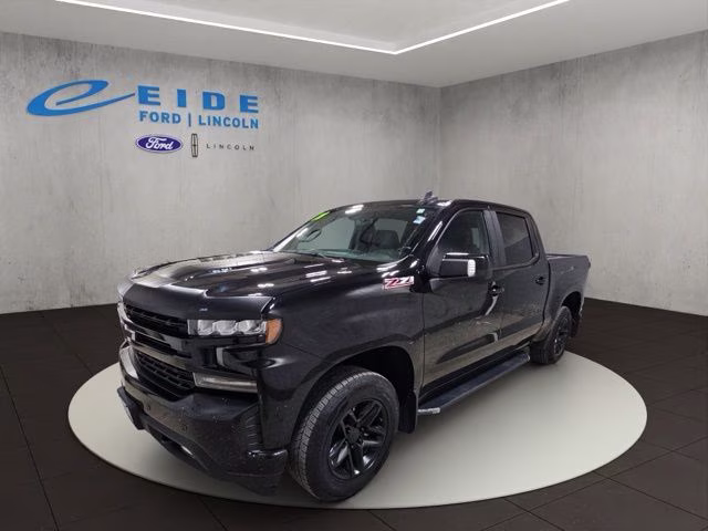 2020 Black Chevrolet Silverado 1500 RST 4X4 Truck