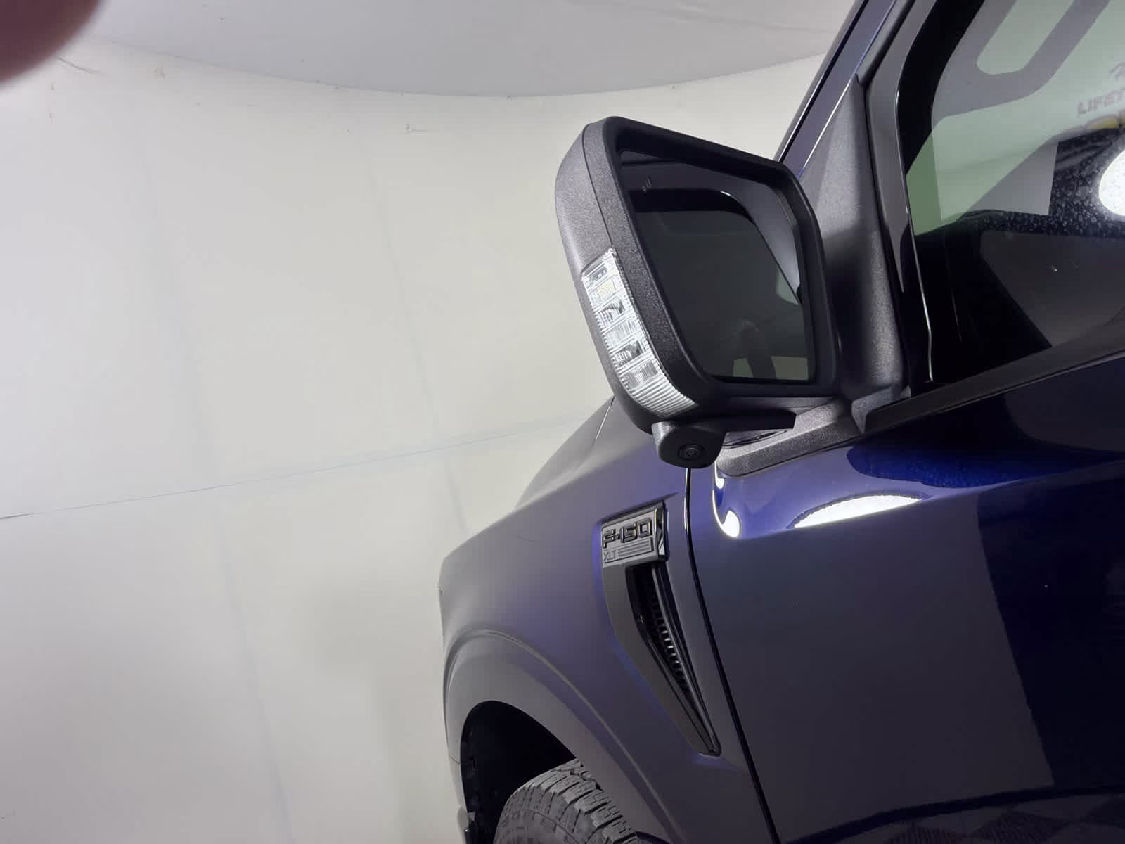 2024 Antimatter Blue Metallic Ford F-150 XLT 4X4 Truck