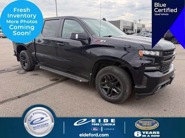 2020 Black Chevrolet Silverado 1500 RST 4X4 Truck