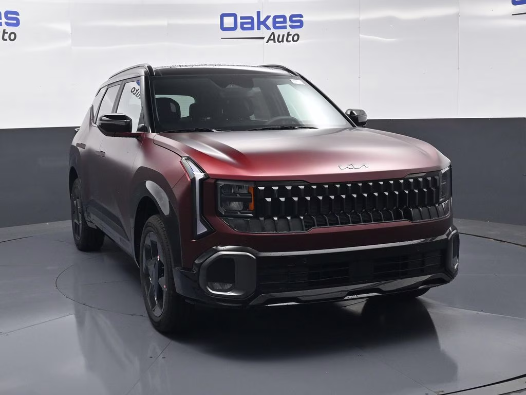 2027 Magma Red Matte Kia Seltos X-Line S AWD SUV