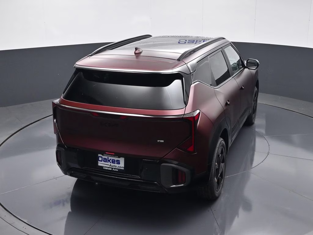 2027 Magma Red Matte Kia Seltos X-Line S AWD SUV