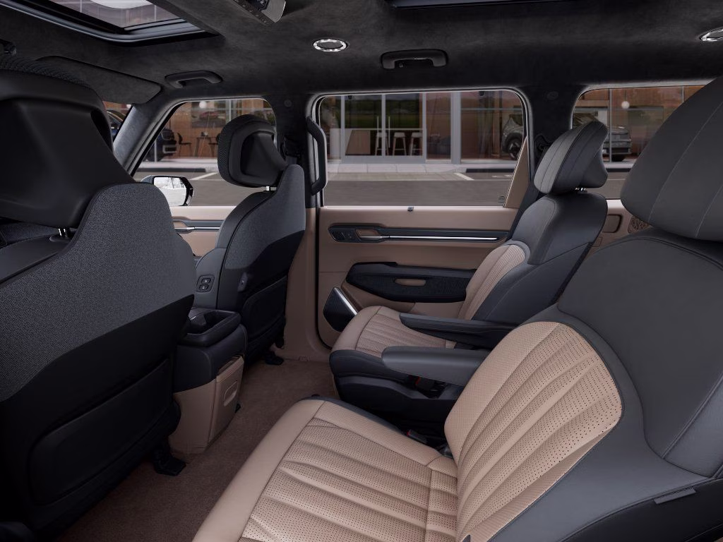 2026 Glacial White Pearl/Ebony Black Roof Kia EV9 GT-Line AWD SUV