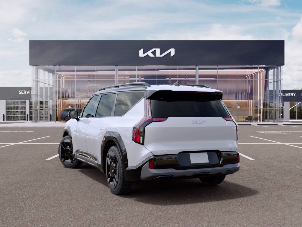 2026 Glacial White Pearl/Ebony Black Roof Kia EV9 GT-Line AWD SUV