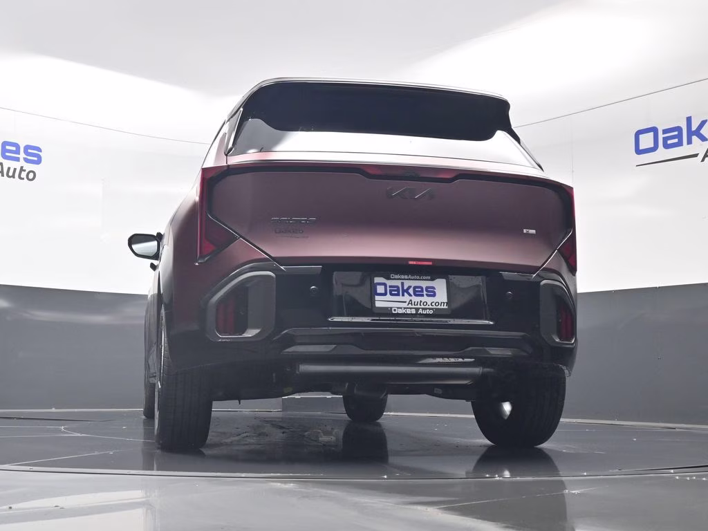 2027 Magma Red Matte Kia Seltos X-Line S AWD SUV