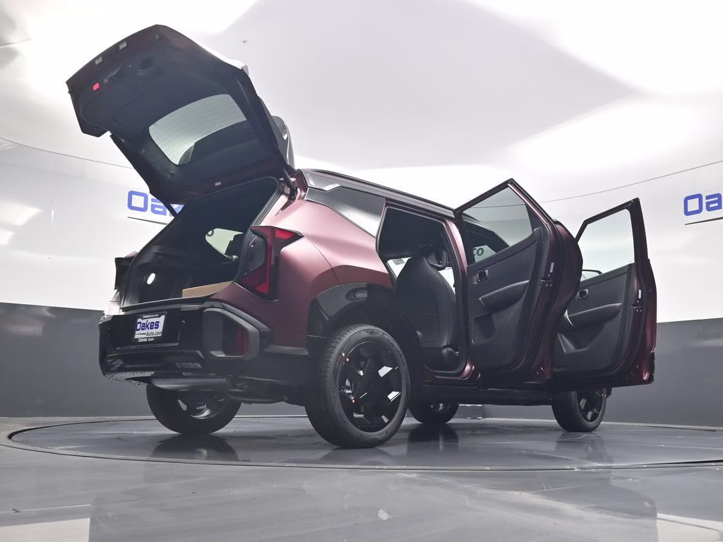 2027 Magma Red Matte Kia Seltos X-Line S AWD SUV