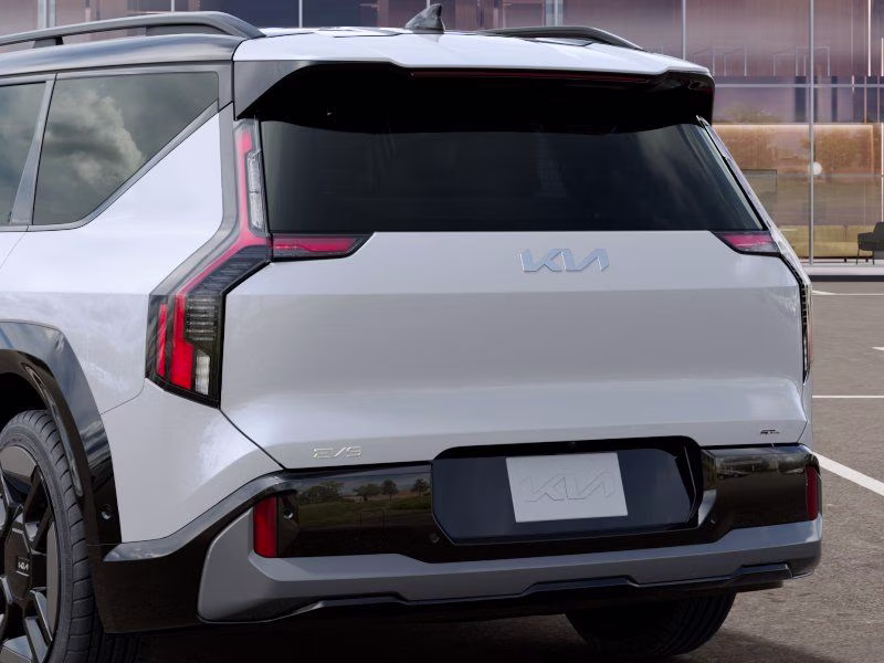 2026 Glacial White Pearl/Ebony Black Roof Kia EV9 GT-Line AWD SUV