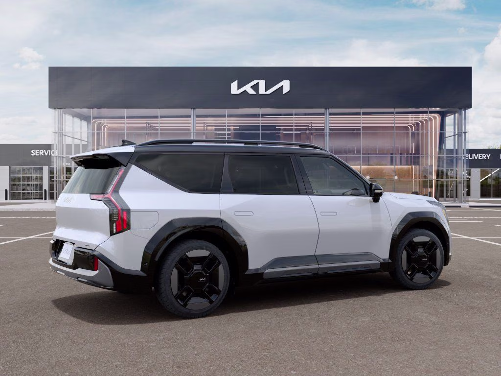 2026 Glacial White Pearl/Ebony Black Roof Kia EV9 GT-Line AWD SUV