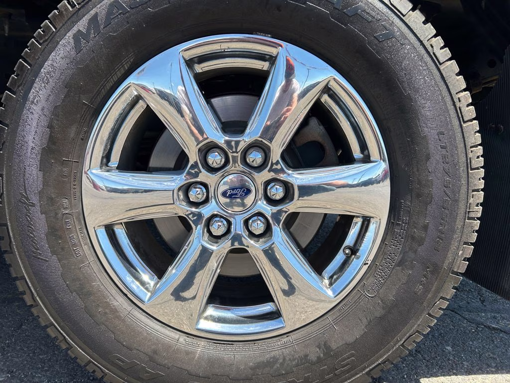 2018 Magnetic Ford F-150 Lariat 4X4 Truck