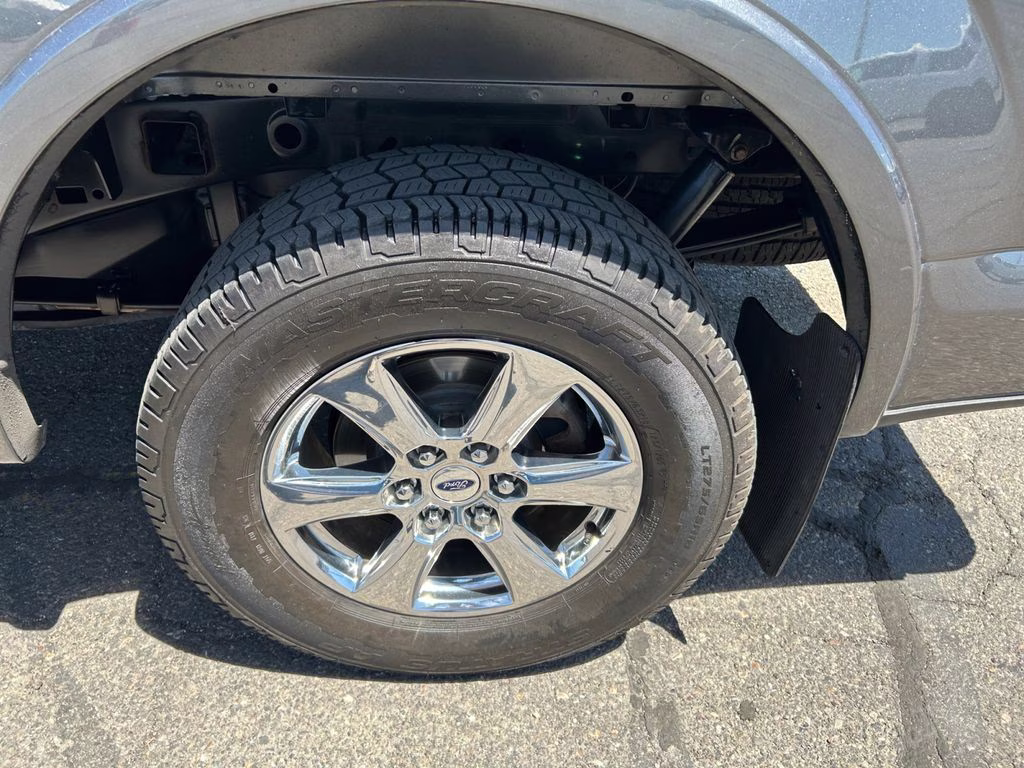 2018 Magnetic Ford F-150 Lariat 4X4 Truck