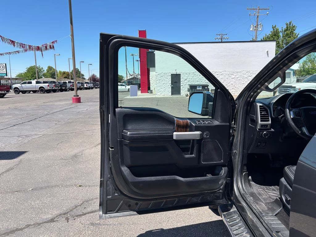 2018 Magnetic Ford F-150 Lariat 4X4 Truck