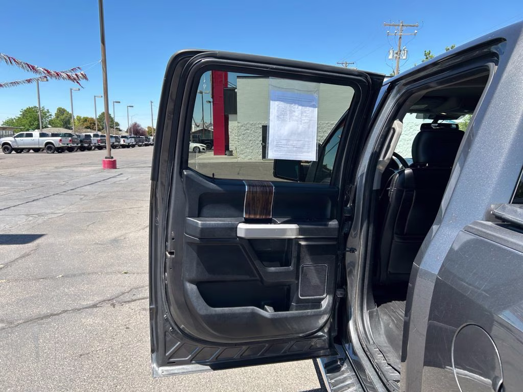 2018 Magnetic Ford F-150 Lariat 4X4 Truck