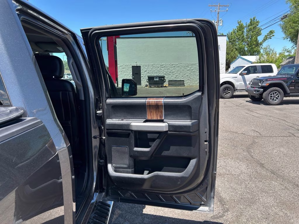2018 Magnetic Ford F-150 Lariat 4X4 Truck