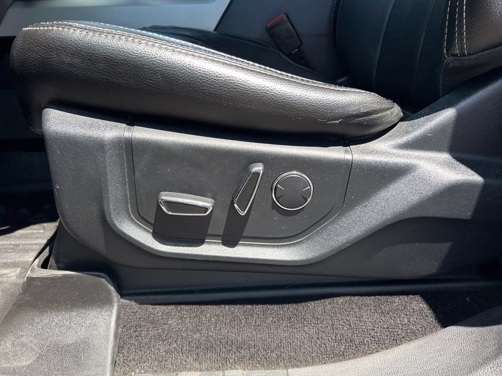 2018 Magnetic Ford F-150 Lariat 4X4 Truck
