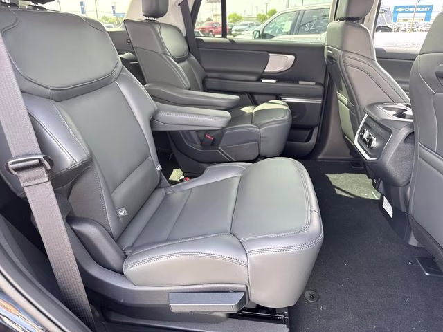 2026 Black Metallic Ford Expedition Active RWD SUV