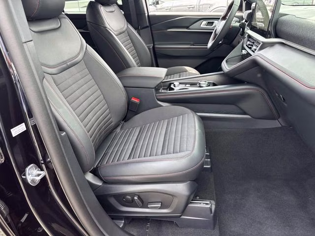 2026 Black Ford Explorer ST-Line RWD SUV