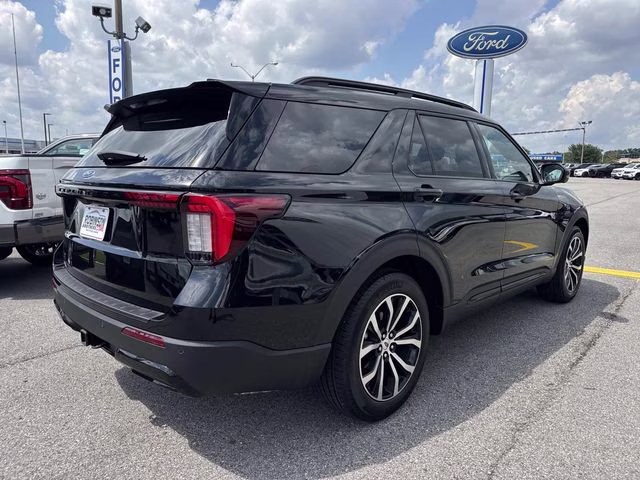 2026 Black Ford Explorer ST-Line RWD SUV