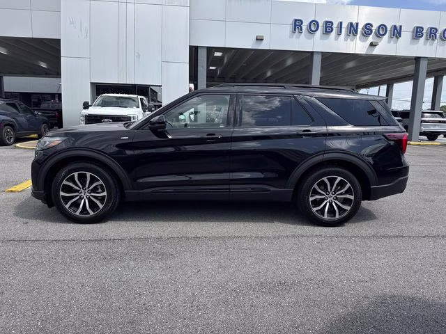 2026 Black Ford Explorer ST-Line RWD SUV
