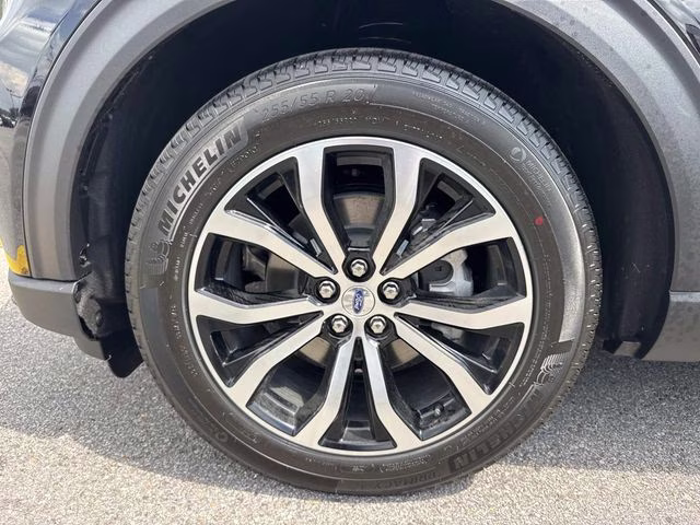 2026 Black Ford Explorer ST-Line RWD SUV