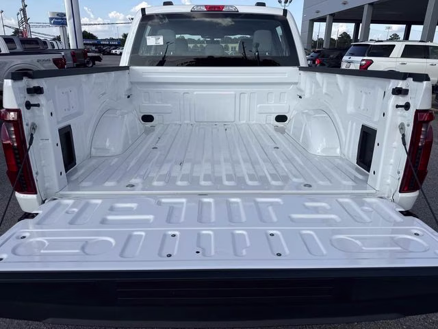 2026 Oxford White Ford F-150 XL RWD Truck