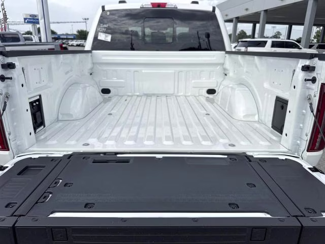 2026 White Metallic Ford F-150 Platinum 4X4 Truck