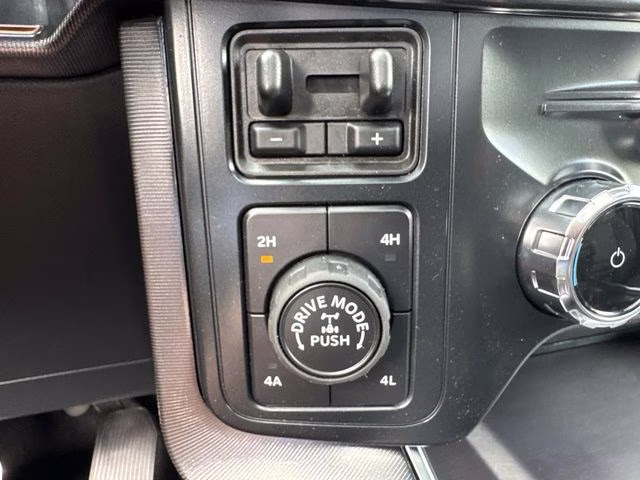 2026 White Metallic Ford F-150 Platinum 4X4 Truck
