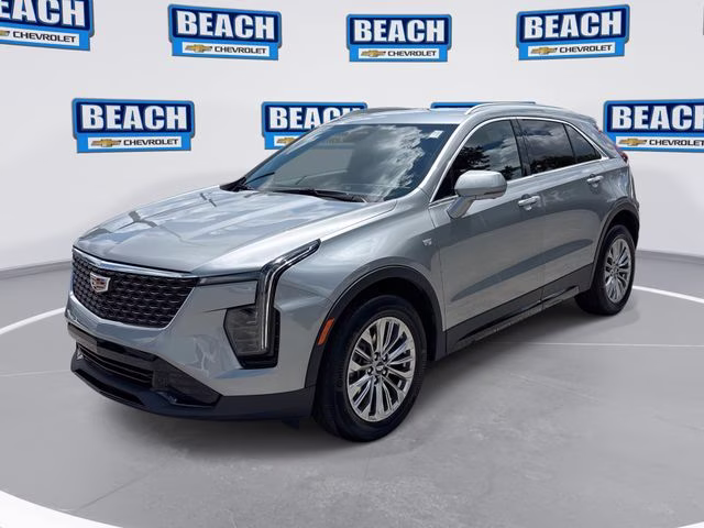 2025 Silver Metallic Cadillac XT4 Premium Luxury FWD SUV