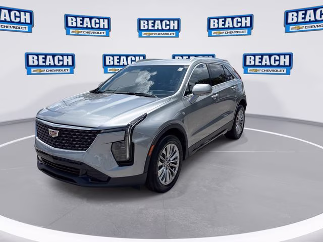 2025 Silver Metallic Cadillac XT4 Premium Luxury FWD SUV