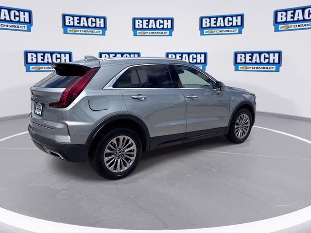 2025 Silver Metallic Cadillac XT4 Premium Luxury FWD SUV