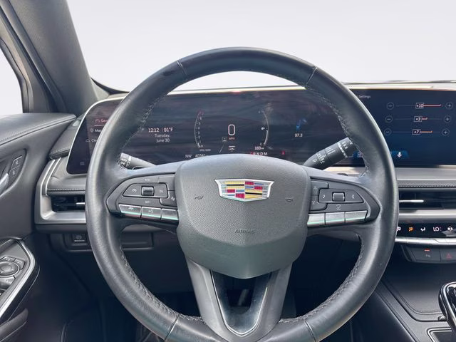 2025 Silver Metallic Cadillac XT4 Premium Luxury FWD SUV
