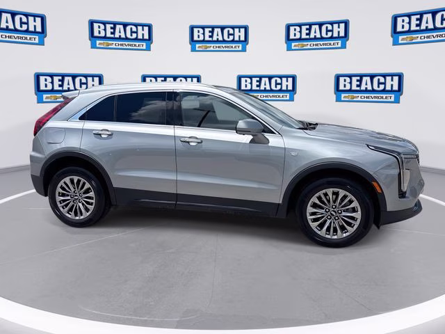 2025 Silver Metallic Cadillac XT4 Premium Luxury FWD SUV