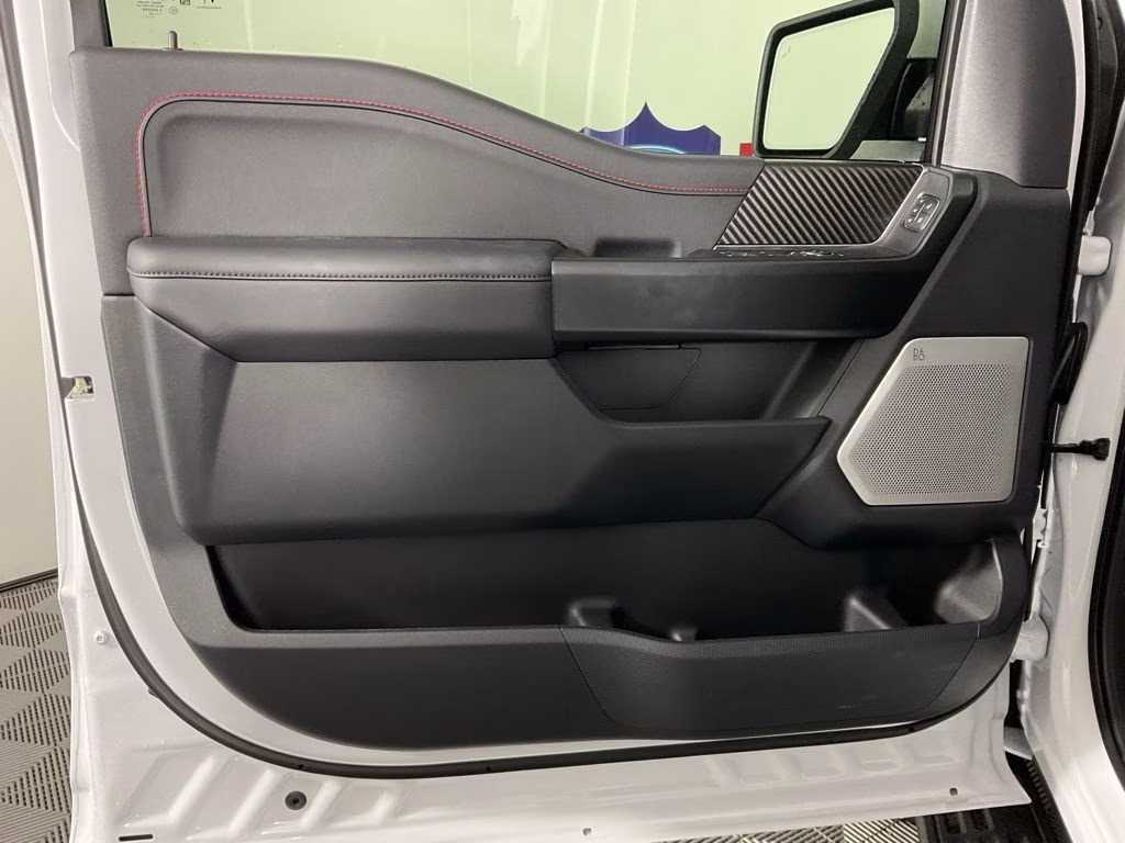 2026 Oxford White Ford F-150 Raptor 4X4 Truck