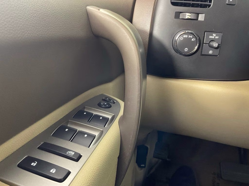2013 Topaz Metallic Chevrolet Silverado 1500 LT RWD Truck