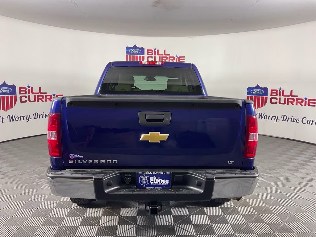 2013 Topaz Metallic Chevrolet Silverado 1500 LT RWD Truck