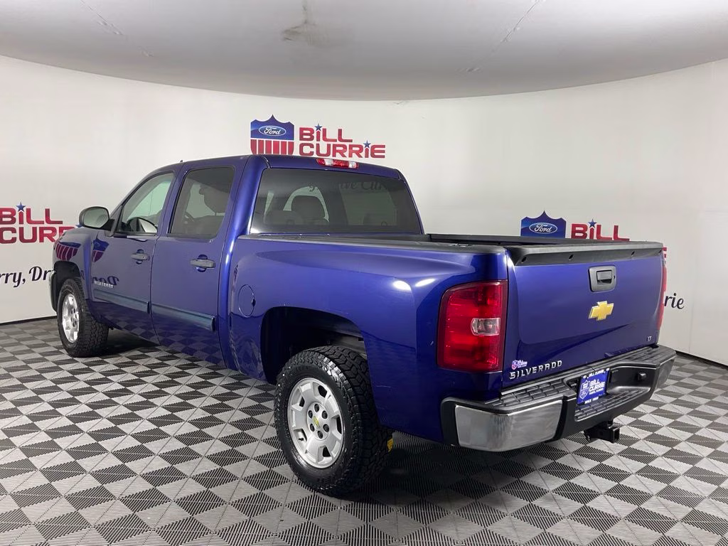 2013 Topaz Metallic Chevrolet Silverado 1500 LT RWD Truck