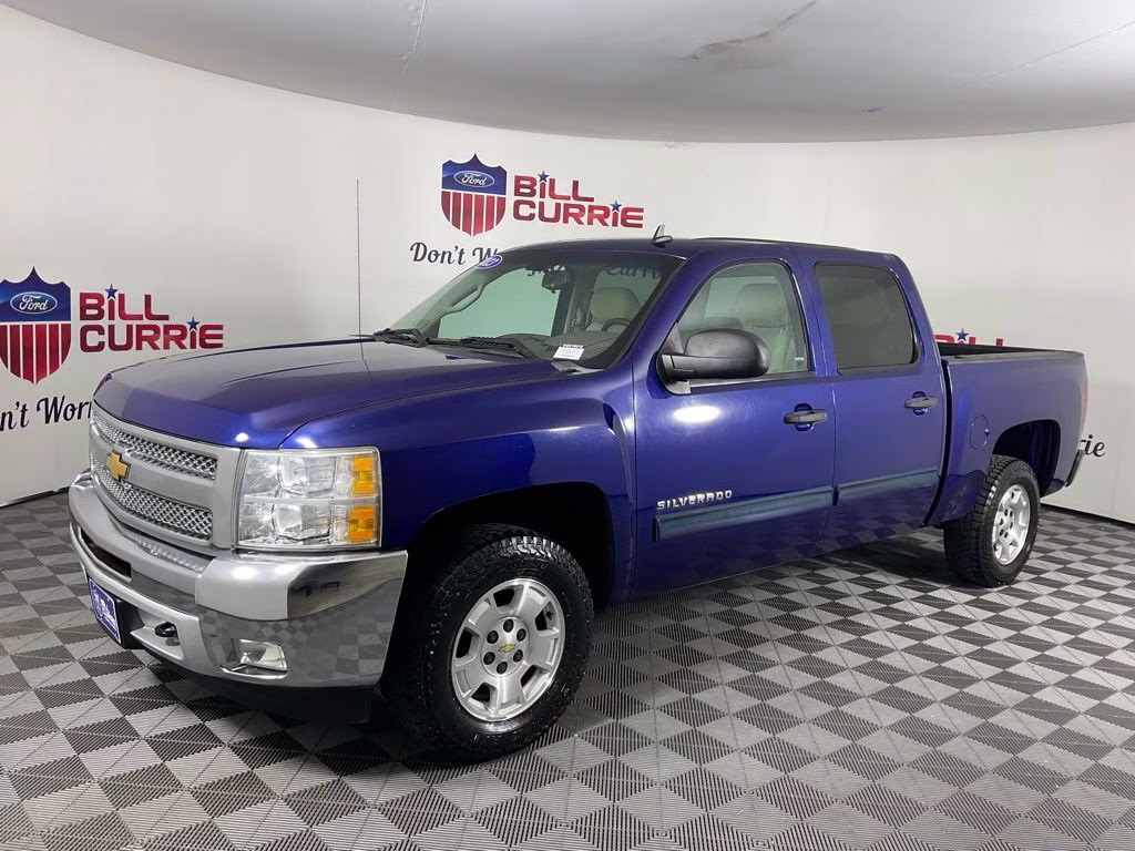 2013 Topaz Metallic Chevrolet Silverado 1500 LT RWD Truck