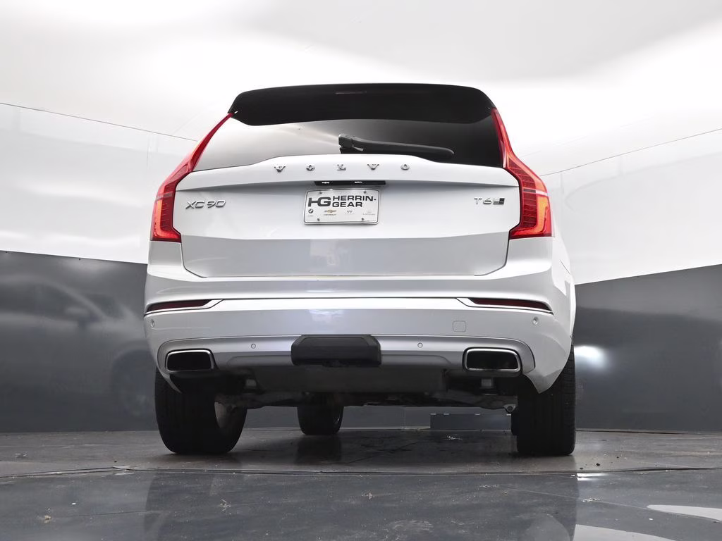 2019 Crystal White Pearl Volvo XC90 T6 Inscription AWD SUV