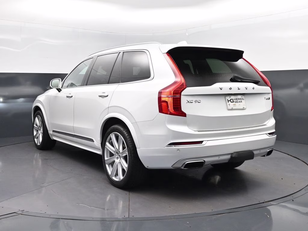 2019 Crystal White Pearl Volvo XC90 T6 Inscription AWD SUV