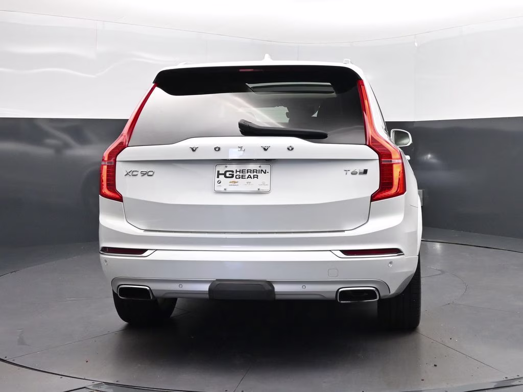 2019 Crystal White Pearl Volvo XC90 T6 Inscription AWD SUV