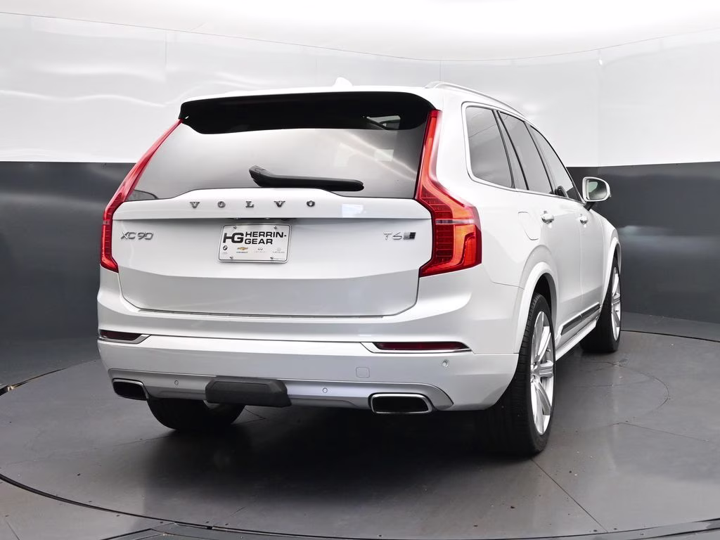 2019 Crystal White Pearl Volvo XC90 T6 Inscription AWD SUV