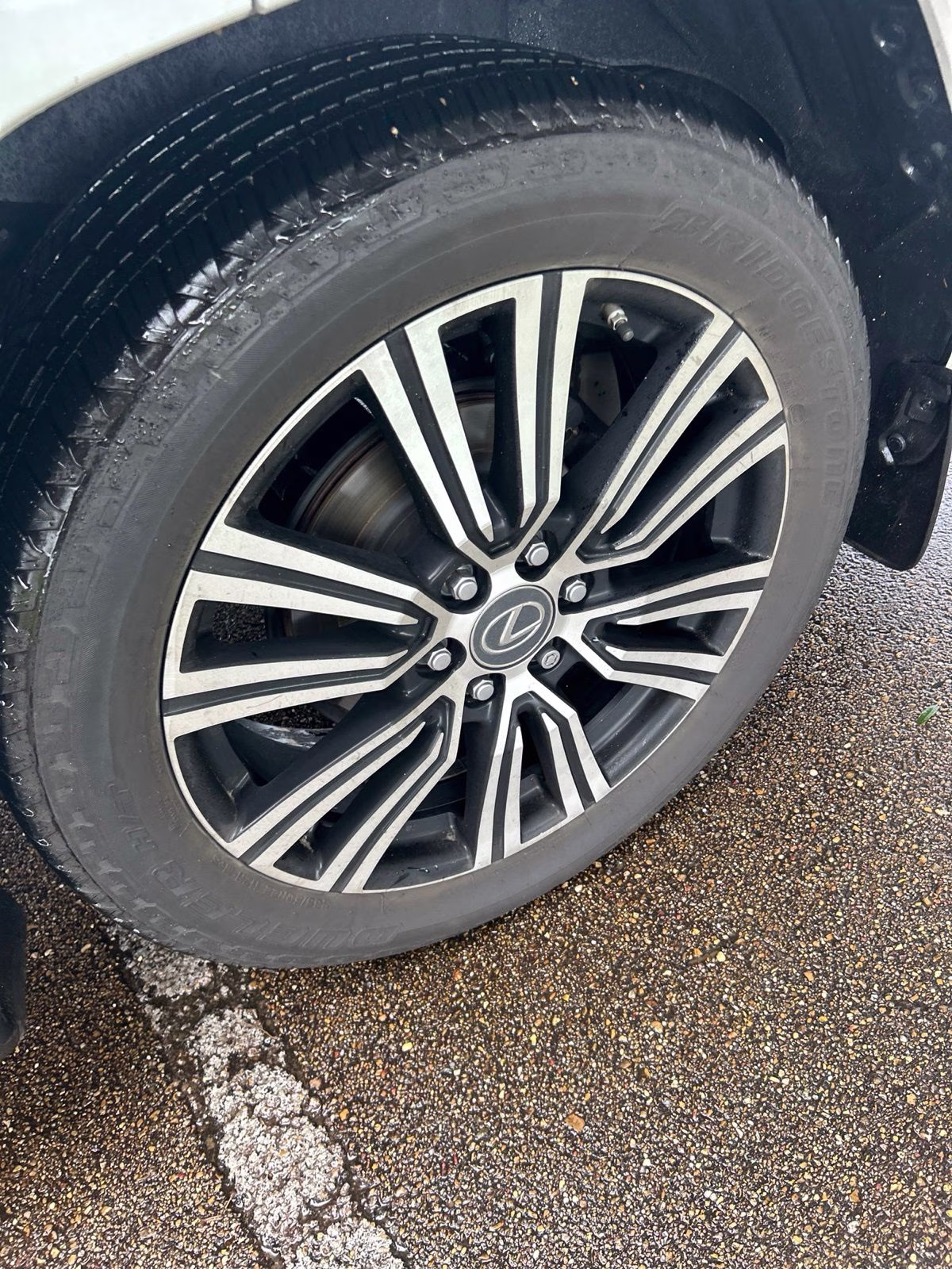 2022 White Pearl Lexus LX 600 Luxury 4X4 SUV